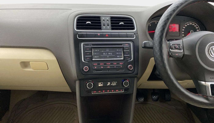 2013 Volkswagen Vento HIGHLINE DIESEL 1.6, Diesel, Manual, 1,10,223 km, Air Conditioner