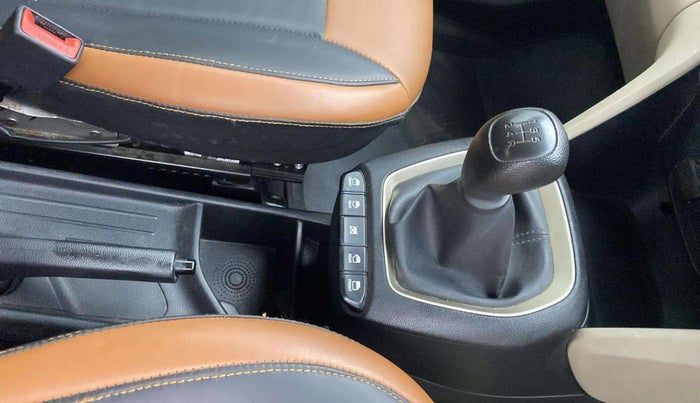2021 Hyundai NEW SANTRO SPORTZ MT, Petrol, Manual, 26,576 km, Gear Lever