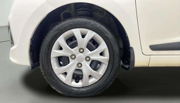2015 Hyundai Grand i10 SPORTZ 1.2 KAPPA VTVT, Petrol, Manual, 7,941 km, Left Front Wheel