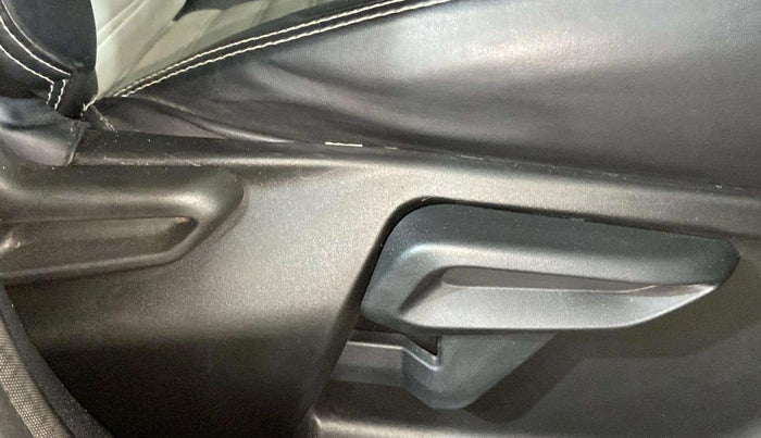 2022 Tata Tiago XZ PLUS CNG, CNG, Manual, 43,346 km, Driver Side Adjustment Panel