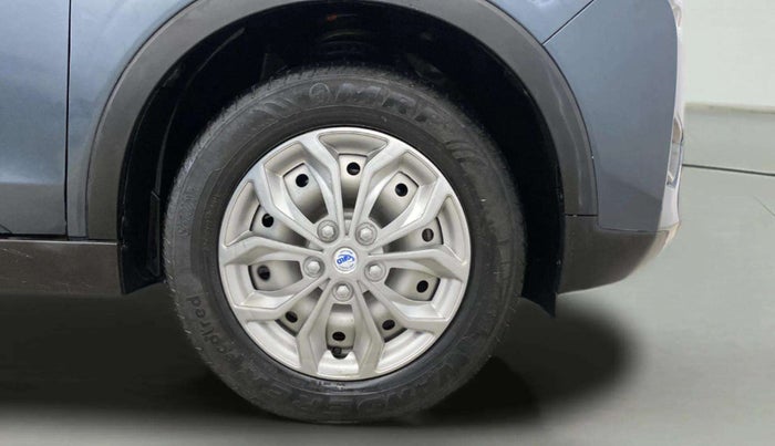 2019 Mahindra XUV300 W4 1.5 DIESEL, Diesel, Manual, 56,930 km, Right Front Wheel