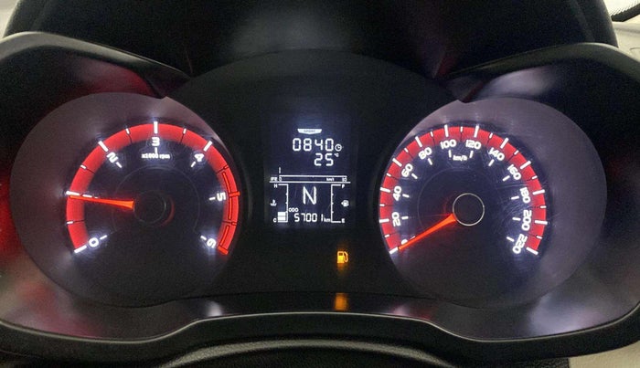 2019 Mahindra XUV300 W4 1.5 DIESEL, Diesel, Manual, 56,930 km, Odometer Image