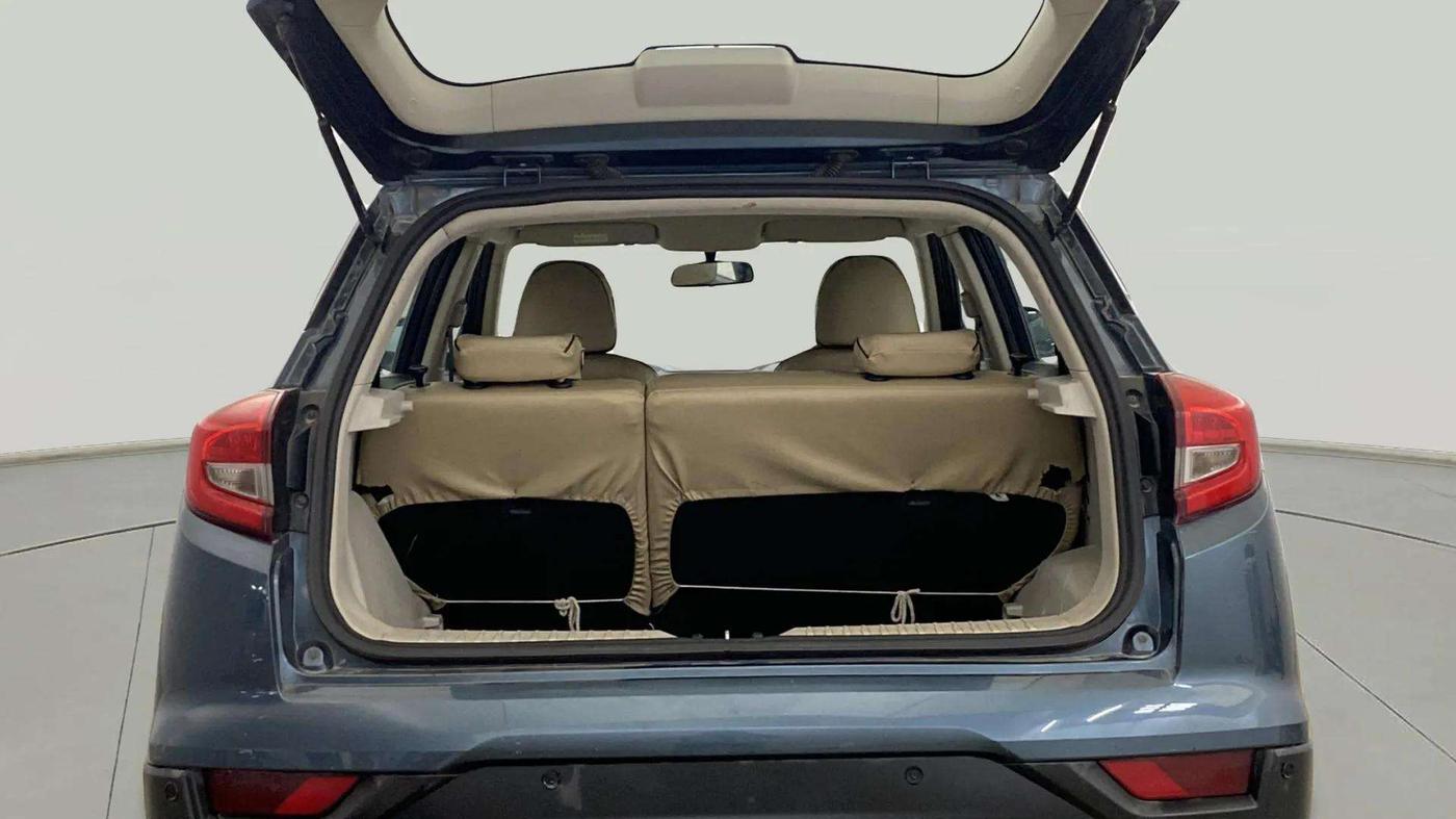 2019 Mahindra XUV300 W4 1.5 DIESEL, Diesel, Manual, 56,930 km, Boot Inside