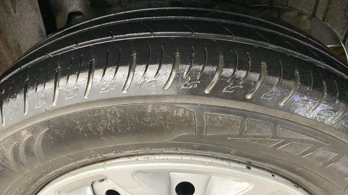 2019 Mahindra XUV300 W4 1.5 DIESEL, Diesel, Manual, 56,930 km, Right Rear Tyre Tread