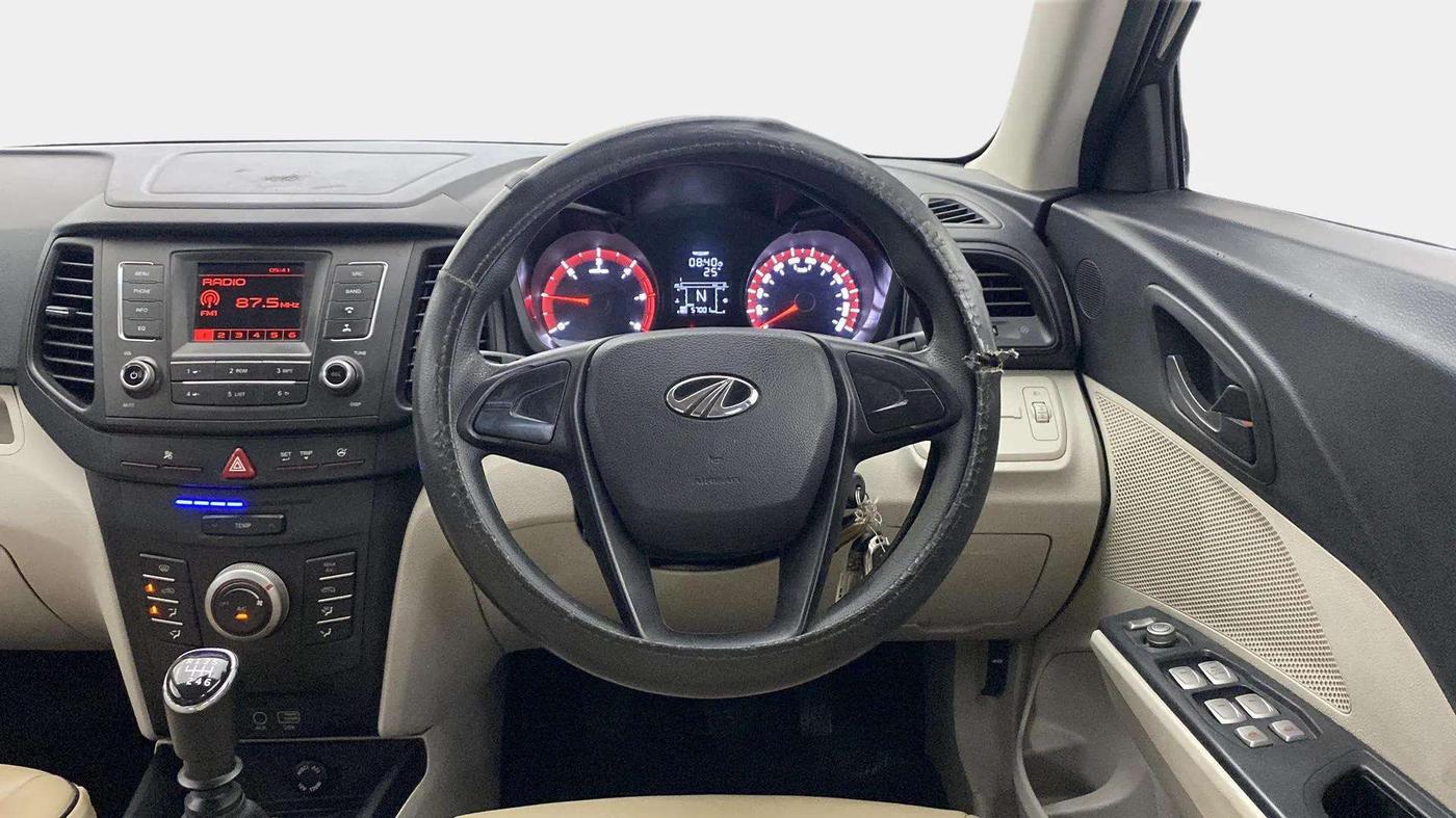 2019 Mahindra XUV300 W4 1.5 DIESEL, Diesel, Manual, 56,930 km, Steering Wheel Close Up