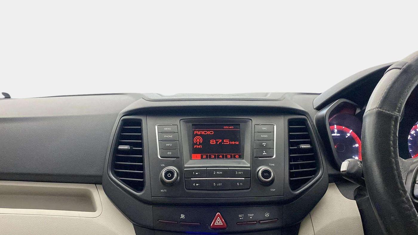 2019 Mahindra XUV300 W4 1.5 DIESEL, Diesel, Manual, 56,930 km, Air Conditioner