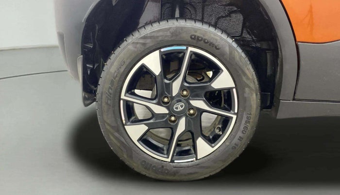 2023 Tata PUNCH CREATIVE  MT, Petrol, Manual, 39,971 km, Right Rear Wheel