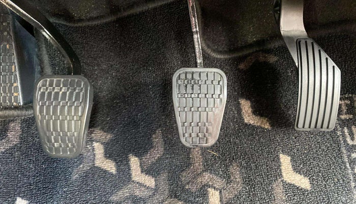 2023 Tata PUNCH CREATIVE  MT, Petrol, Manual, 39,971 km, Pedals