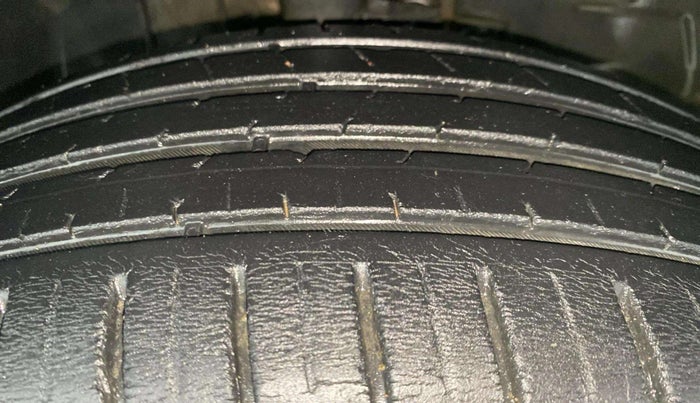 2023 Tata PUNCH CREATIVE  MT, Petrol, Manual, 39,971 km, Right Front Tyre Tread