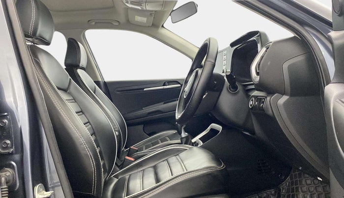 2023 KIA SONET HTK PLUS 1.0 IMT, Petrol, Manual, 20,776 km, Right Side Front Door Cabin