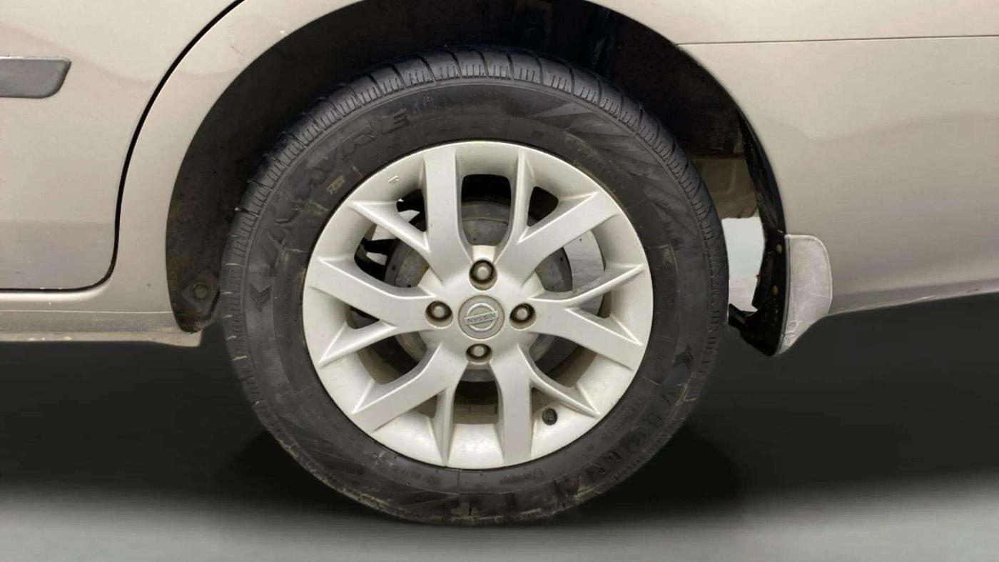 2019 Nissan Sunny XV CVT, Petrol, Automatic, 37,012 km, Left Rear Wheel