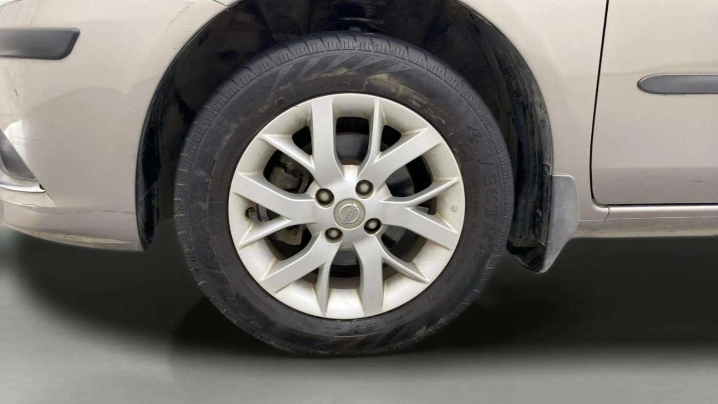 2019 Nissan Sunny XV CVT, Petrol, Automatic, 37,012 km, Left Front Wheel