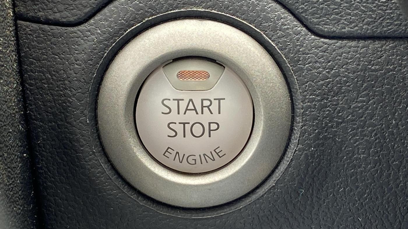 2019 Nissan Sunny XV CVT, Petrol, Automatic, 37,012 km, Keyless Start/ Stop Button
