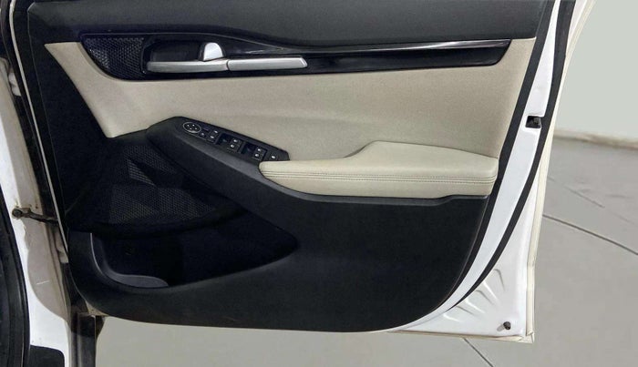 2019 KIA SELTOS HTX 1.5 PETROL, Petrol, Manual, 62,914 km, Driver Side Door Panels Control