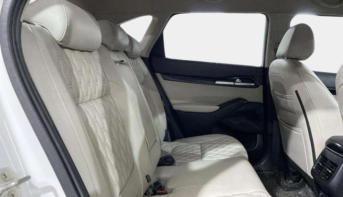 2019 KIA SELTOS HTX 1.5 PETROL, Petrol, Manual, 62,914 km, Right Side Rear Door Cabin