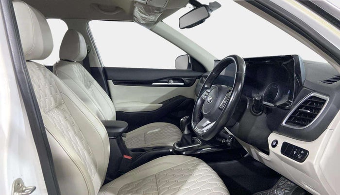 2019 KIA SELTOS HTX 1.5 PETROL, Petrol, Manual, 62,914 km, Right Side Front Door Cabin