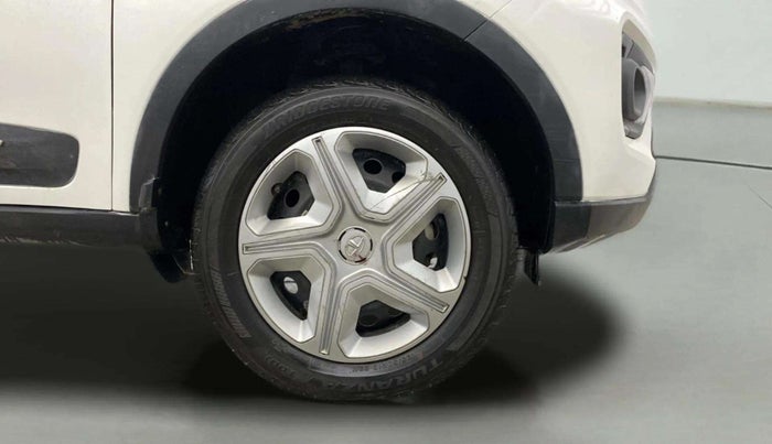 2023 Tata NEXON XM PLUS SUNROOF PETROL, Petrol, Manual, 14,658 km, Right Front Wheel