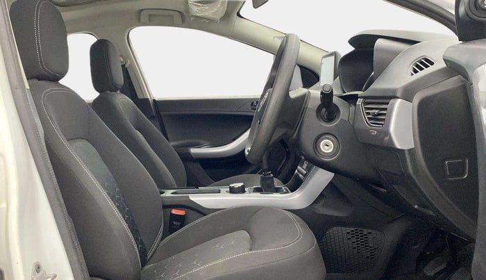 2023 Tata NEXON XM PLUS SUNROOF PETROL, Petrol, Manual, 14,658 km, Right Side Front Door Cabin