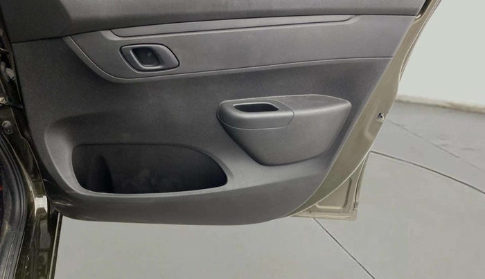 2024 Renault Kwid RXL(O) 1.0L AMT, Petrol, Automatic, 1,182 km, Driver Side Door Panels Control