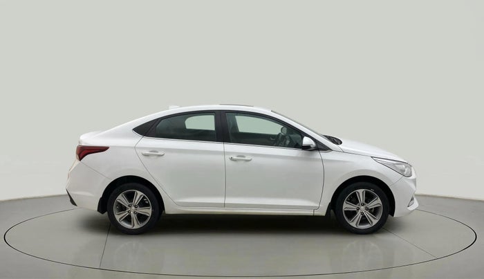 2017 Hyundai Verna 1.6 CRDI SX + AT, Diesel, Automatic, 85,811 km, Right Side View