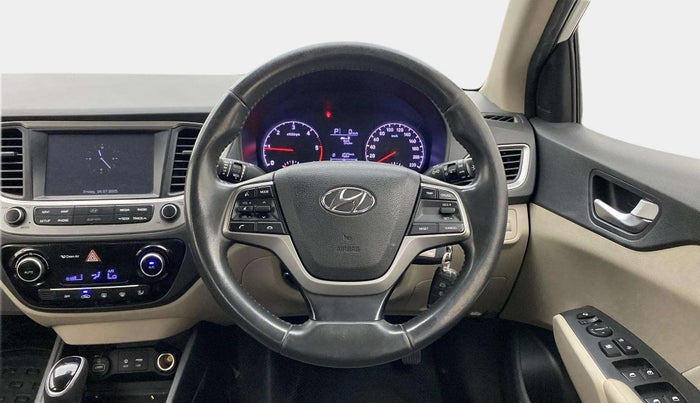 2017 Hyundai Verna 1.6 CRDI SX + AT, Diesel, Automatic, 85,811 km, Steering Wheel Close Up