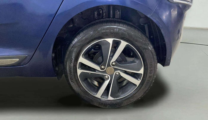 2023 Tata ALTROZ XZ PLUS O SUNROOF CNG, CNG, Manual, 61,077 km, Left Rear Wheel