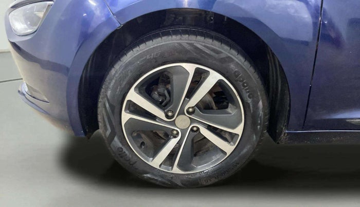 2023 Tata ALTROZ XZ PLUS O SUNROOF CNG, CNG, Manual, 61,077 km, Left Front Wheel