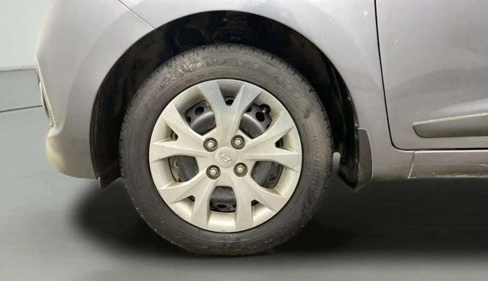 2015 Hyundai Grand i10 SPORTZ 1.2 KAPPA VTVT, Petrol, Manual, 44,406 km, Left Front Wheel