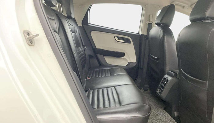 2023 Tata ALTROZ XZ CNG, CNG, Manual, 30,448 km, Right Side Rear Door Cabin