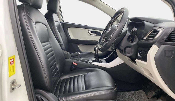 2023 Tata ALTROZ XZ CNG, CNG, Manual, 30,448 km, Right Side Front Door Cabin