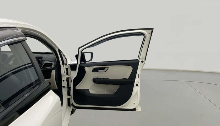 2023 Tata ALTROZ XZ CNG, CNG, Manual, 30,448 km, RHS Front Door