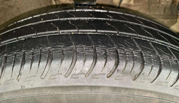 2022 Maruti S PRESSO VXI (O), Petrol, Manual, 31,769 km, Right Front Tyre Tread