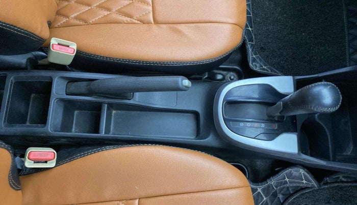 2016 Honda Jazz 1.2L I-VTEC V AT, Petrol, Automatic, 70,833 km, Gear Lever