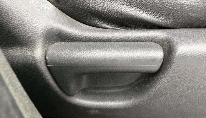 2016 Honda Jazz 1.2L I-VTEC V AT, Petrol, Automatic, 70,833 km, Driver Side Adjustment Panel