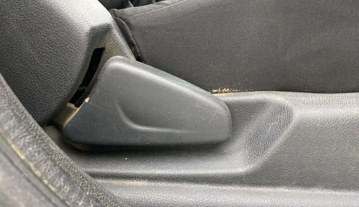 2016 Renault Kwid RXL, Petrol, Manual, 29,951 km, Driver Side Adjustment Panel