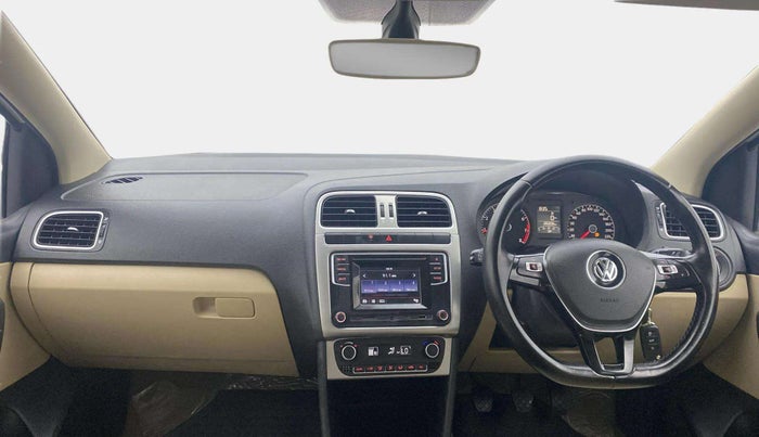 2016 Volkswagen Ameo HIGHLINE1.2L, Petrol, Manual, 28,308 km, Dashboard