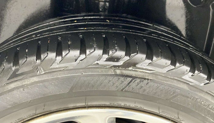 2019 Jeep Compass LIMITED PLUS DIESEL, Diesel, Manual, 65,688 km, Right Rear Tyre Tread