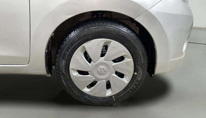 2016 Maruti Celerio ZXI AMT (O), Petrol, Automatic, 33,843 km, Right Front Wheel