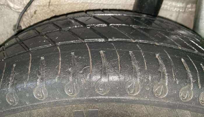 2016 Maruti Celerio ZXI AMT (O), Petrol, Automatic, 33,843 km, Left Rear Tyre Tread