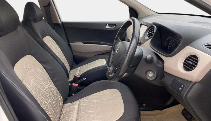 2018 Hyundai Grand i10 SPORTZ (O) AT 1.2 KAPPA VTVT, Petrol, Automatic, 28,872 km, Right Side Front Door Cabin