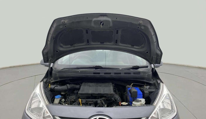2018 Hyundai Grand i10 SPORTZ AT 1.2 KAPPA VTVT, Petrol, Automatic, 70,472 km, Open Bonet