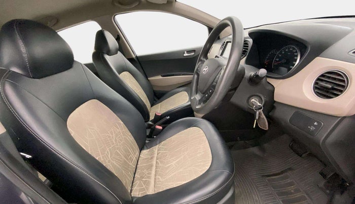 2018 Hyundai Grand i10 SPORTZ AT 1.2 KAPPA VTVT, Petrol, Automatic, 70,472 km, Right Side Front Door Cabin