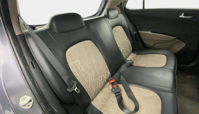 2018 Hyundai Grand i10 SPORTZ AT 1.2 KAPPA VTVT, Petrol, Automatic, 70,472 km, Right Side Rear Door Cabin