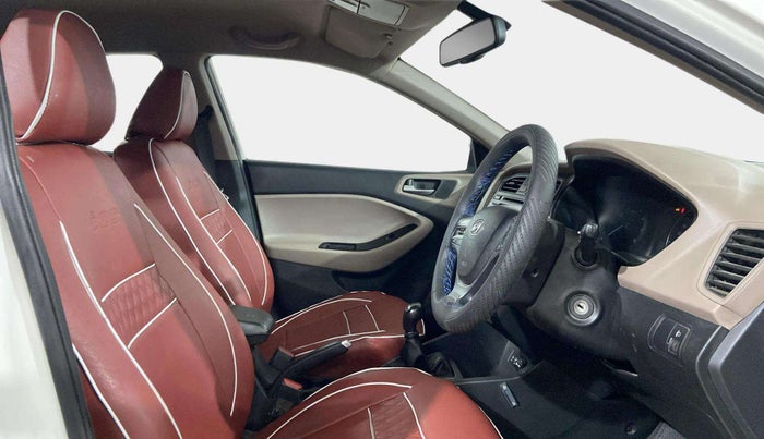 2015 Hyundai Elite i20 SPORTZ 1.2, Petrol, Manual, 40,567 km, Right Side Front Door Cabin