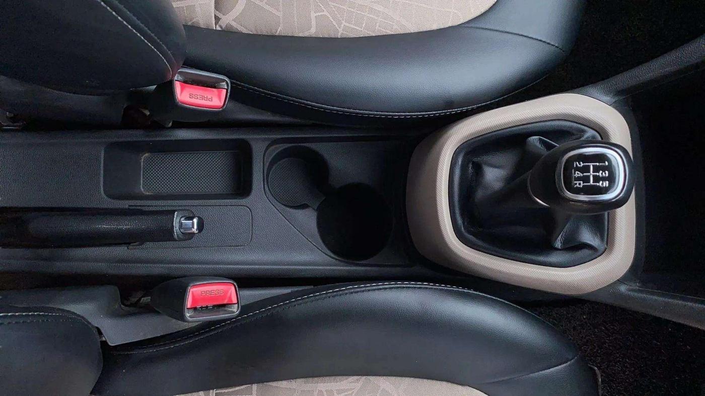 2019 Hyundai Grand i10 SPORTZ 1.2 KAPPA VTVT, Petrol, Manual, 58,313 km, Gear Lever