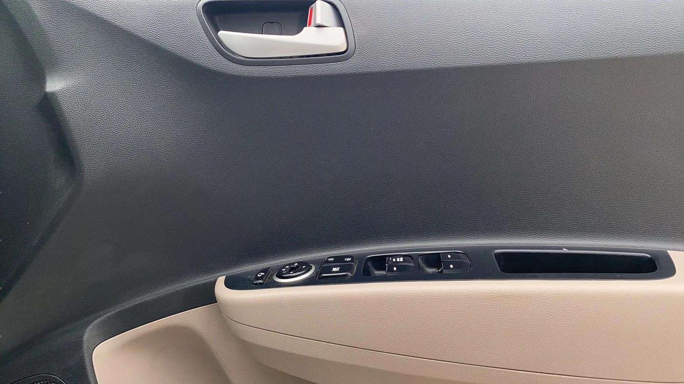 2019 Hyundai Grand i10 SPORTZ 1.2 KAPPA VTVT, Petrol, Manual, 58,313 km, Driver Side Door Panels Control