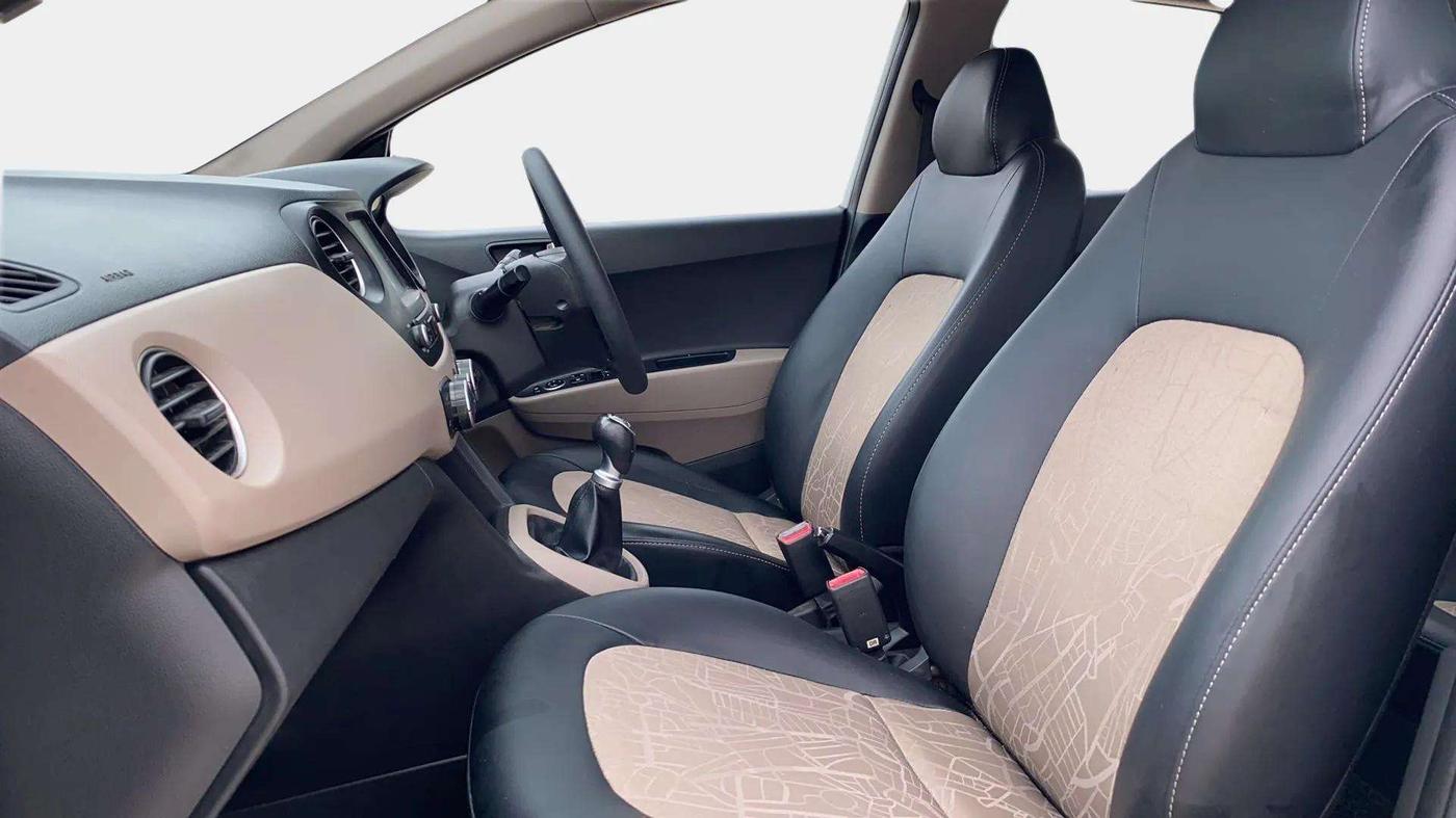 2019 Hyundai Grand i10 SPORTZ 1.2 KAPPA VTVT, Petrol, Manual, 58,313 km, Right Side Front Door Cabin