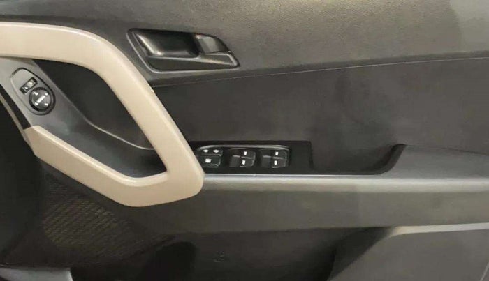 2017 Hyundai Creta E PLUS 1.6 PETROL, Petrol, Manual, 54,084 km, Driver Side Door Panels Control
