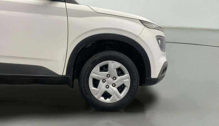 2022 Hyundai VENUE S+ 1.2, Petrol, Manual, 41,463 km, Right Front Wheel