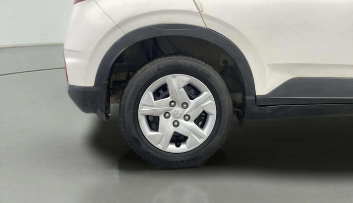 2022 Hyundai VENUE S+ 1.2, Petrol, Manual, 41,463 km, Right Rear Wheel